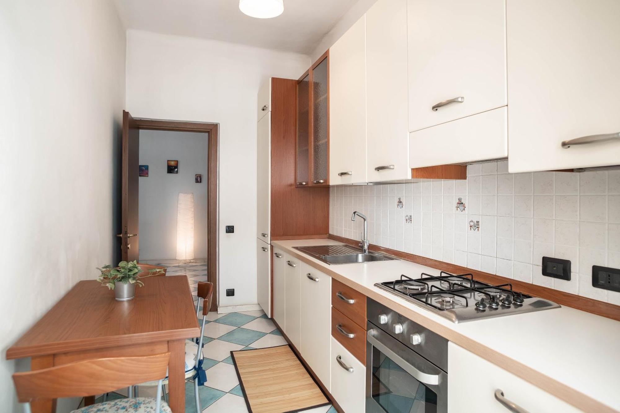 Centro Citta - Stazione Ferroviaria Brignole Apartment *