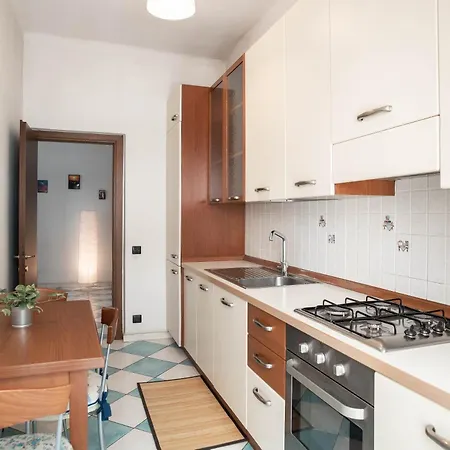 Centro Citta - Stazione Ferroviaria Brignole Appartement Genua Buitenkant foto