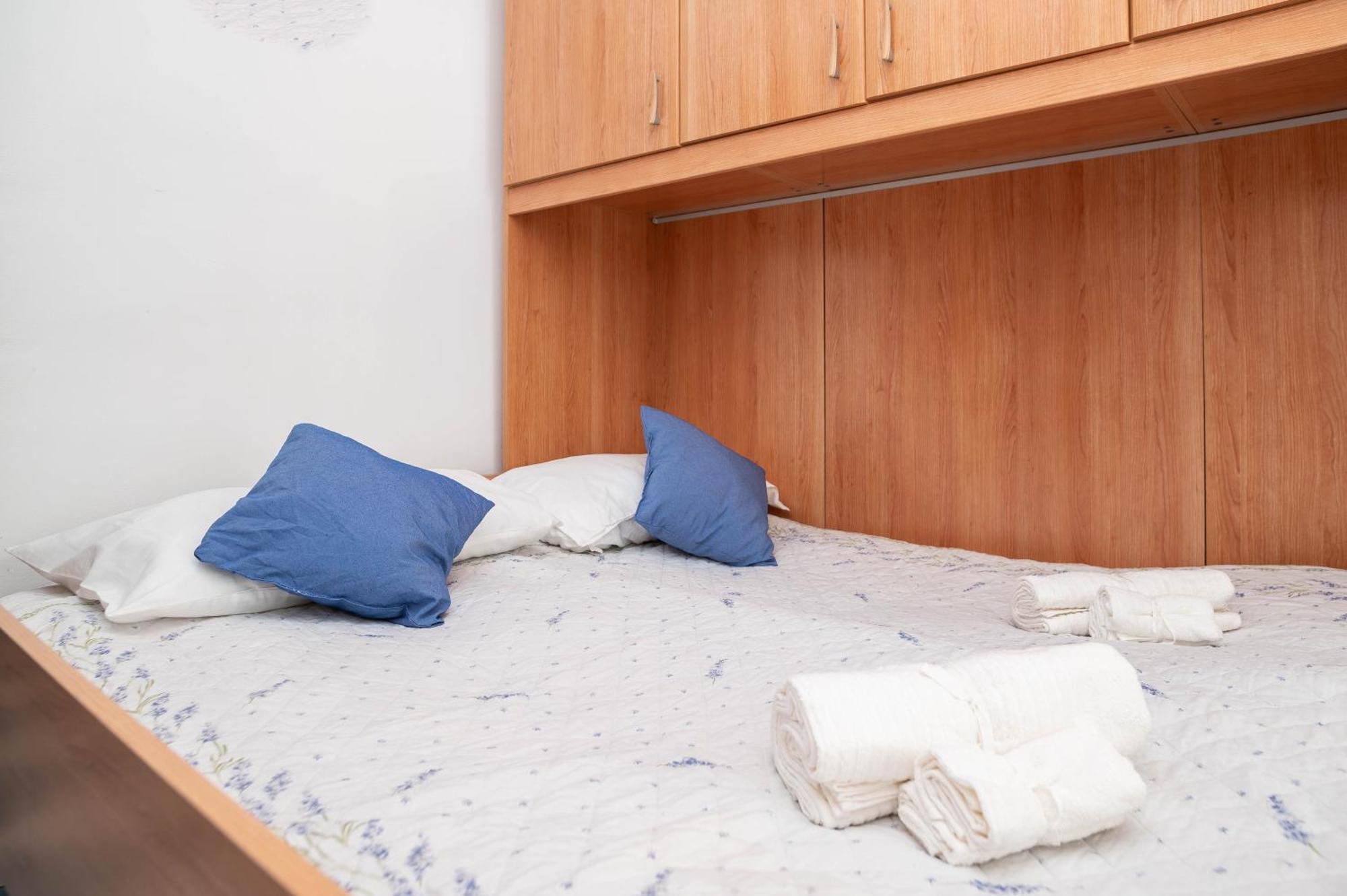 Centro Citta - Stazione Ferroviaria Brignole Apartment *